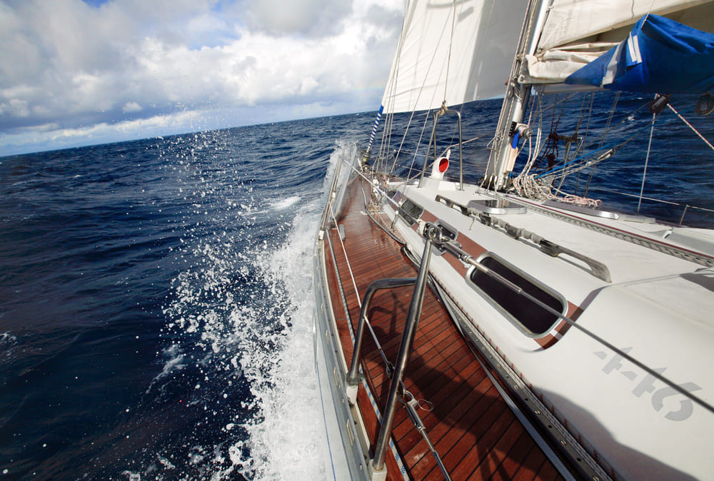 A close-up of a boat’s port side showing key parts of a vessel, highlighting Lesjöfors’ stainless steel components in real-world marine applications.