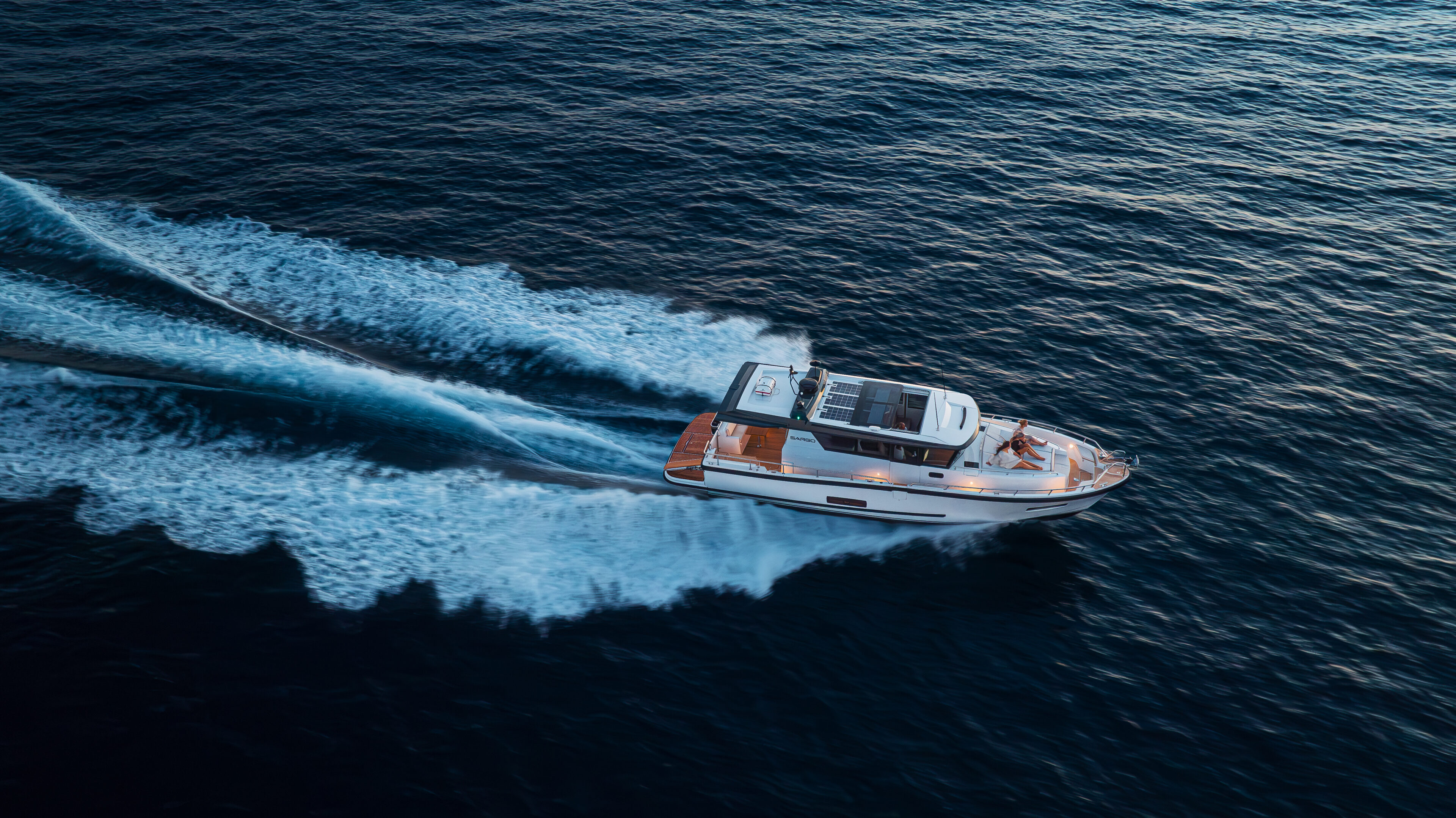 Marine craftsmanship complemented by Lesjӧfors gas springs